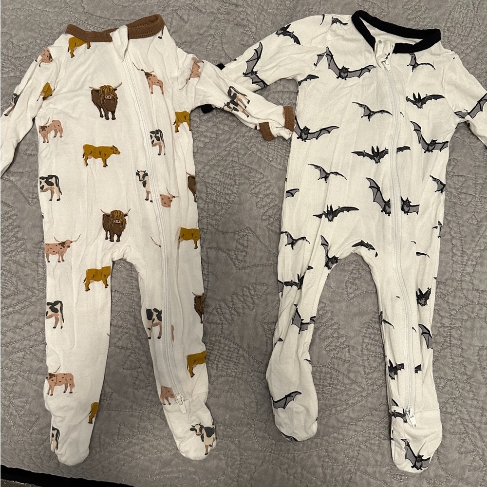 2 - 0-3 Kyte baby sleepers